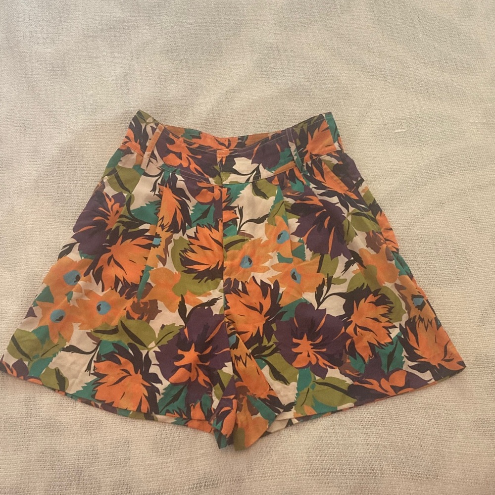 Twik Multicolor Floral Women's Shorts